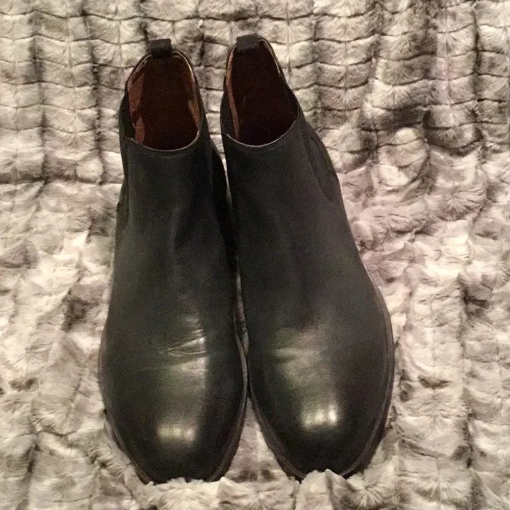FRYE MENS BOOTS